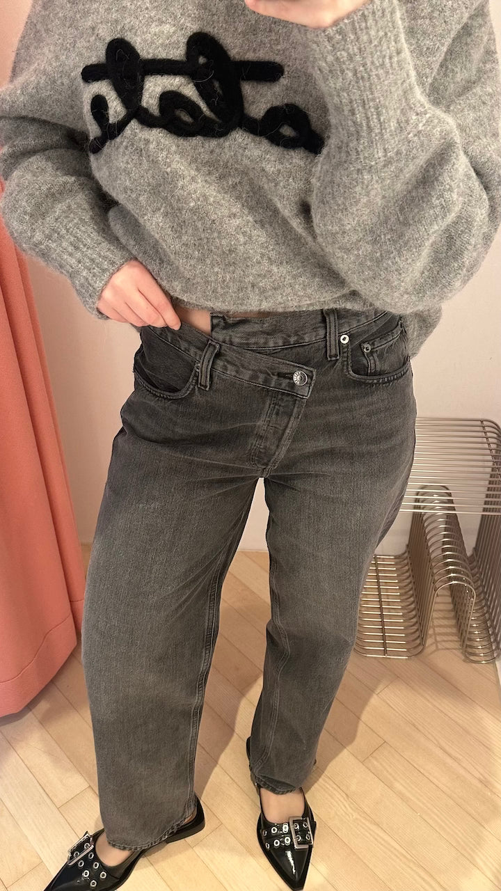 Criss Cross Jeans synchronize