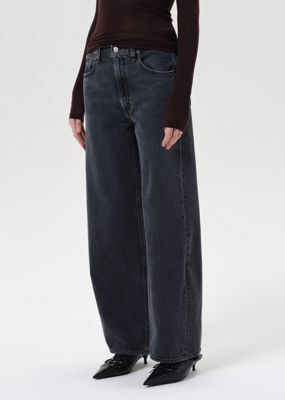 Low Curve Jeans symbolic
