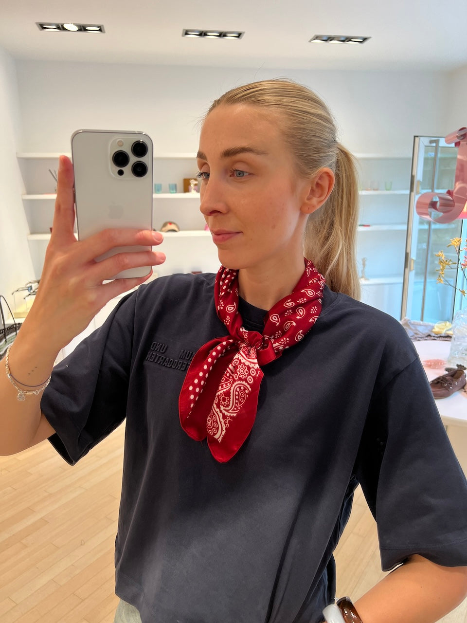 Callie Scarf red