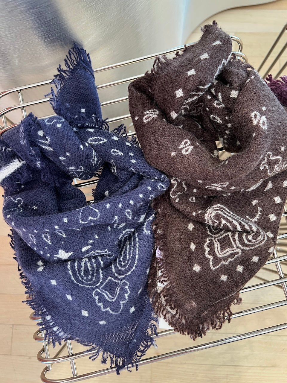 Cashmere Paisley Bandana brown