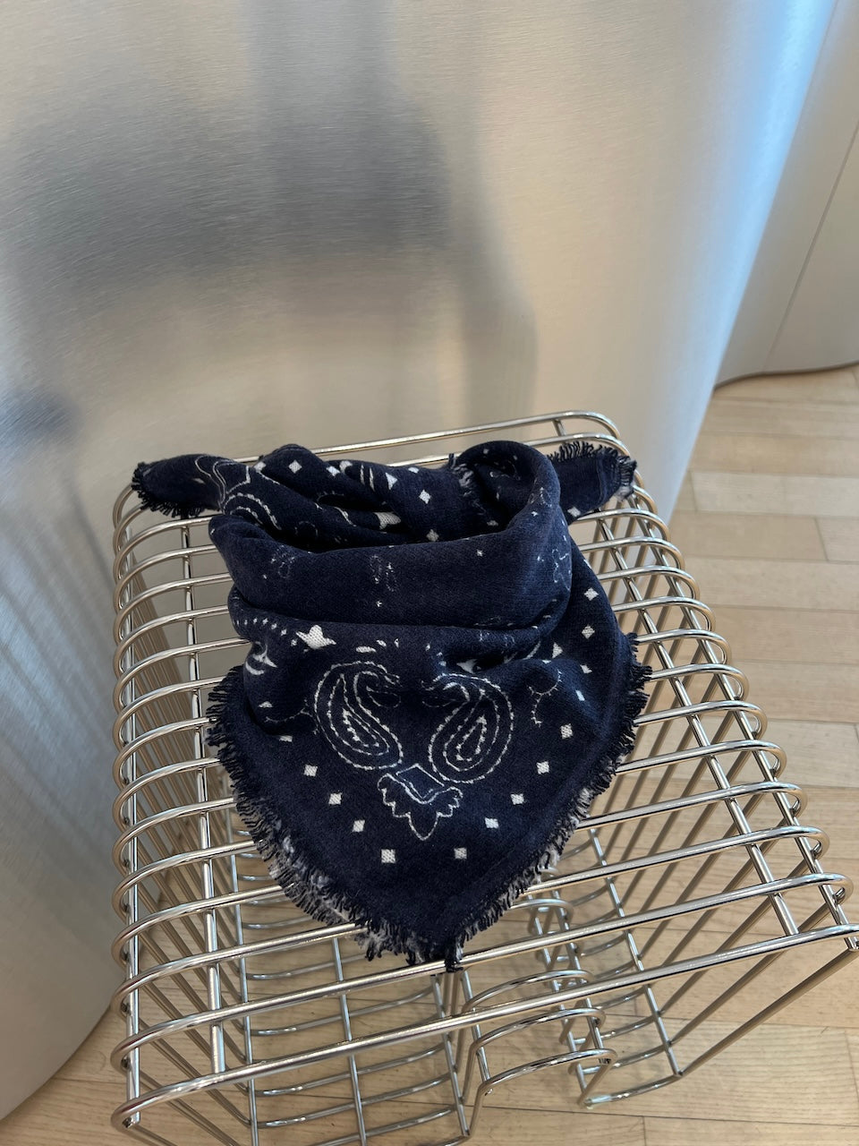 Cashmere Paisley Bandana navy