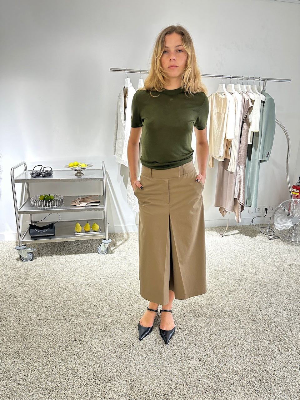 Box Pleat Skirt taupe beige