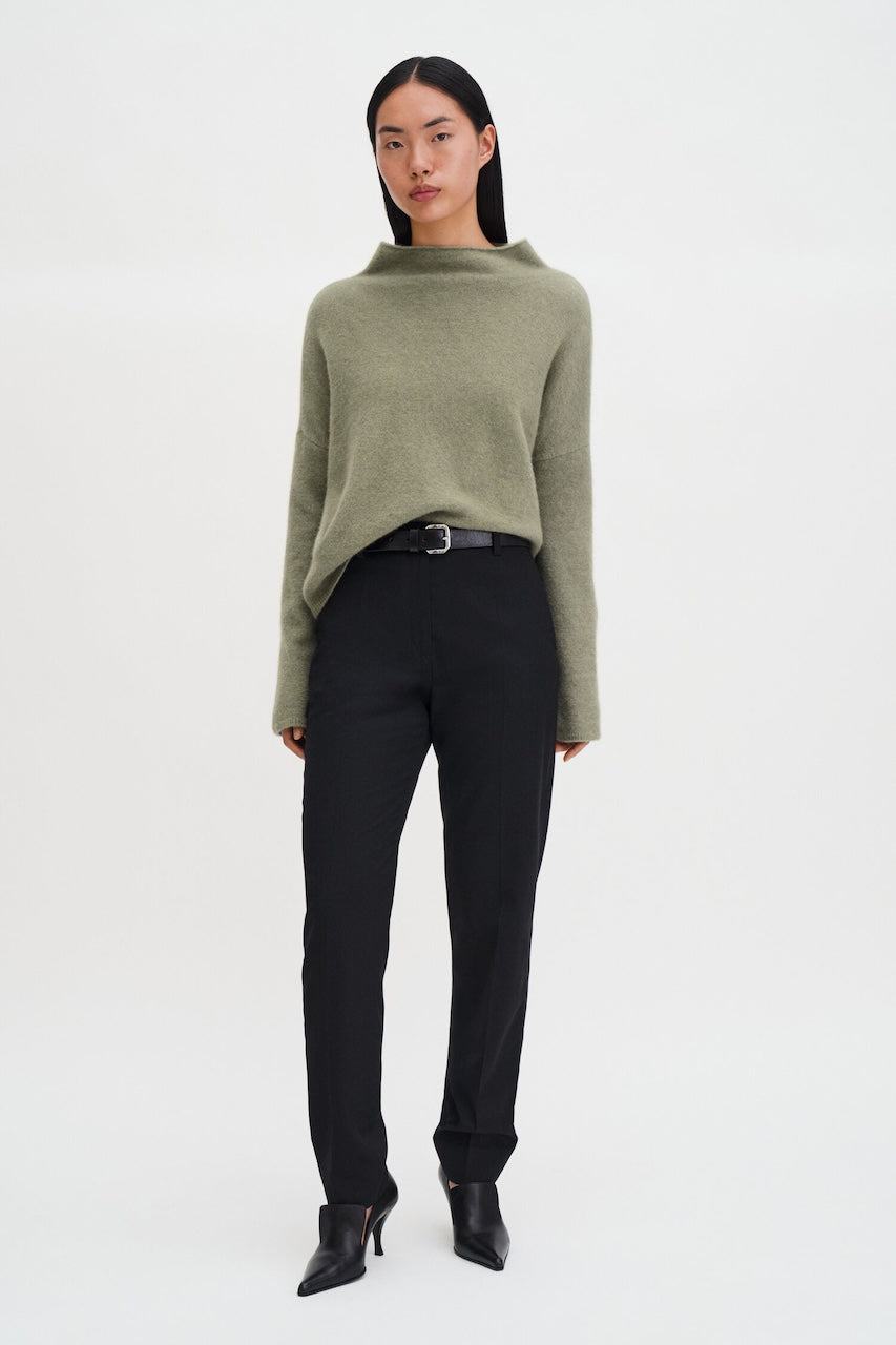 Mika Yak Funnelneck Sweater light green