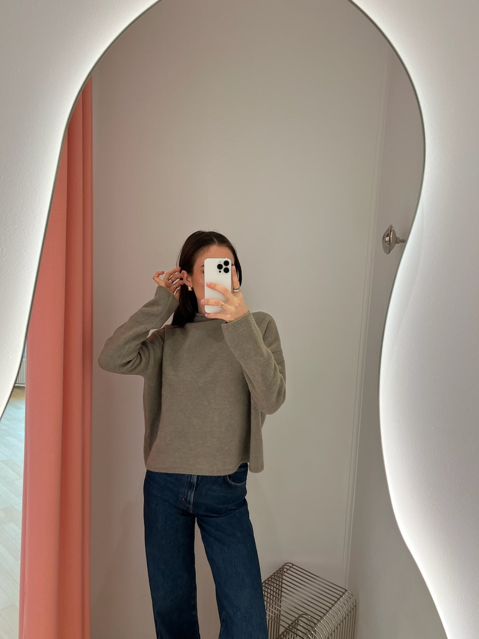 Mika Yak Funnelneck Sweater light green