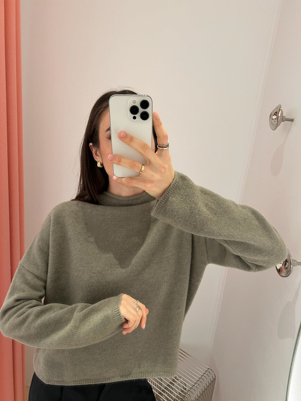 Mika Yak Funnelneck Sweater light green