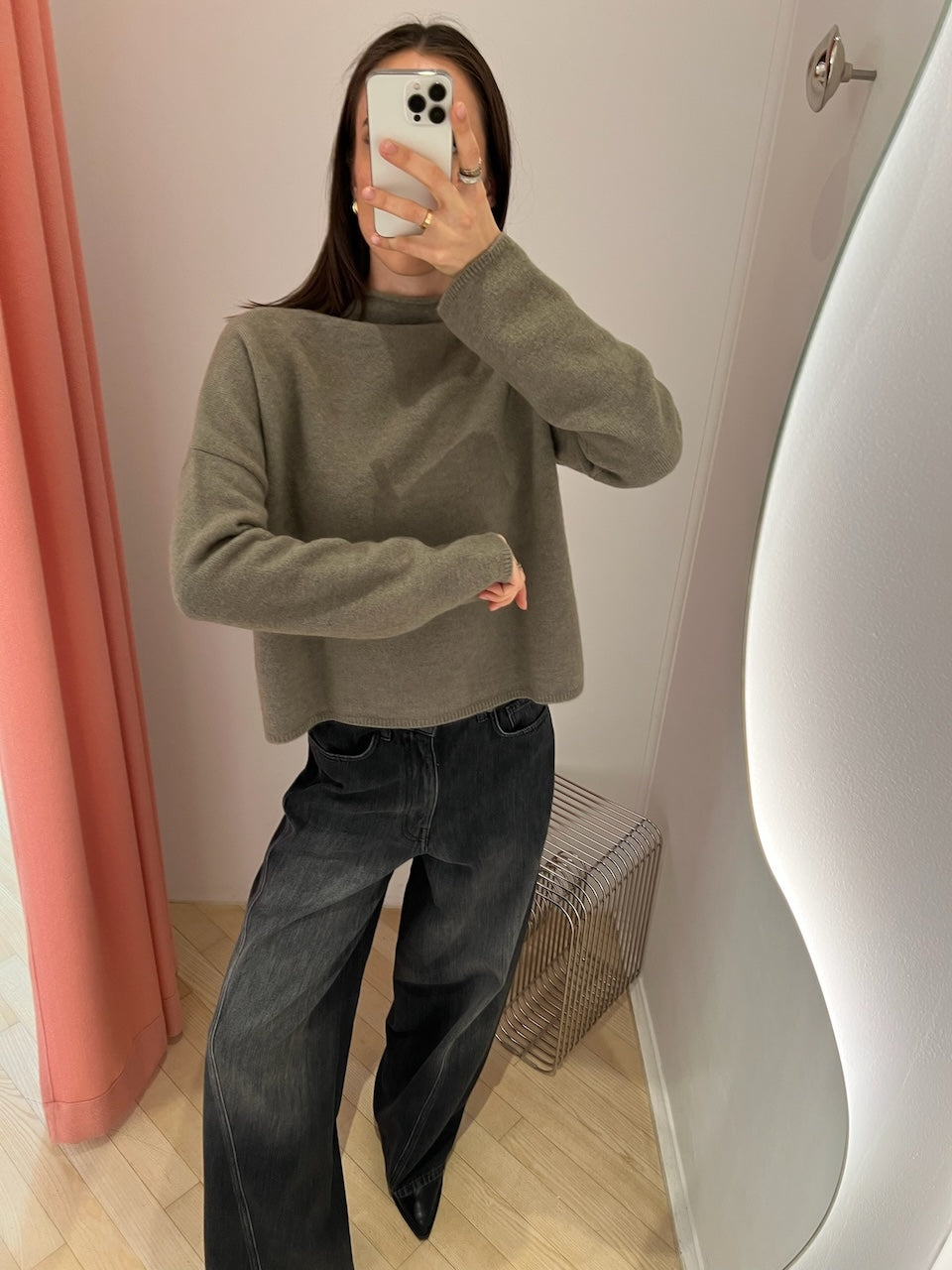 Mika Yak Funnelneck Sweater light green