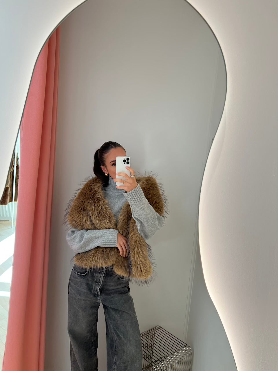 Alternative Fur Scarf foxtrot