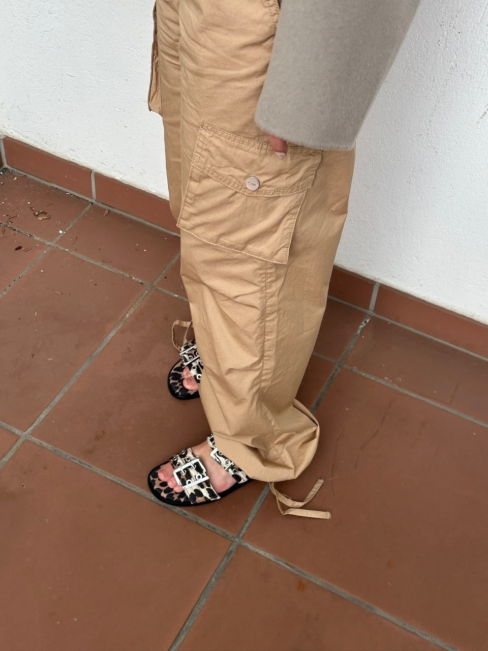 Feminine Buckle Two Strap Sandal Denim Print leopard