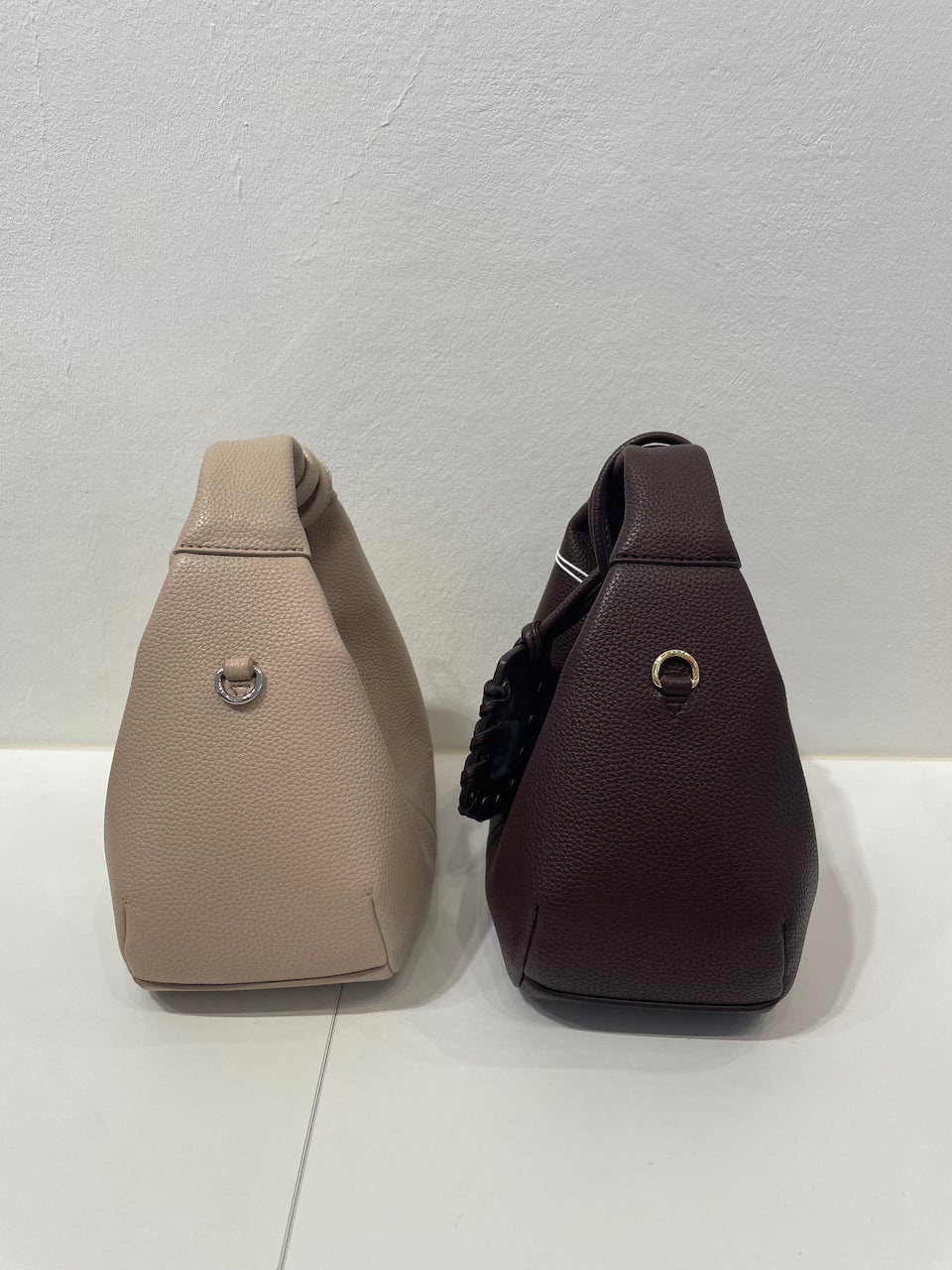 Ganni Hobo Mini Grained white pepper