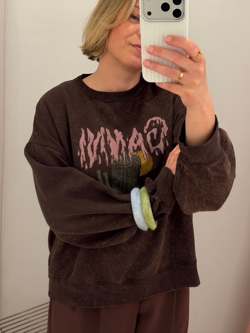 Isoli Crewneck Vintage Wash chocolate plum