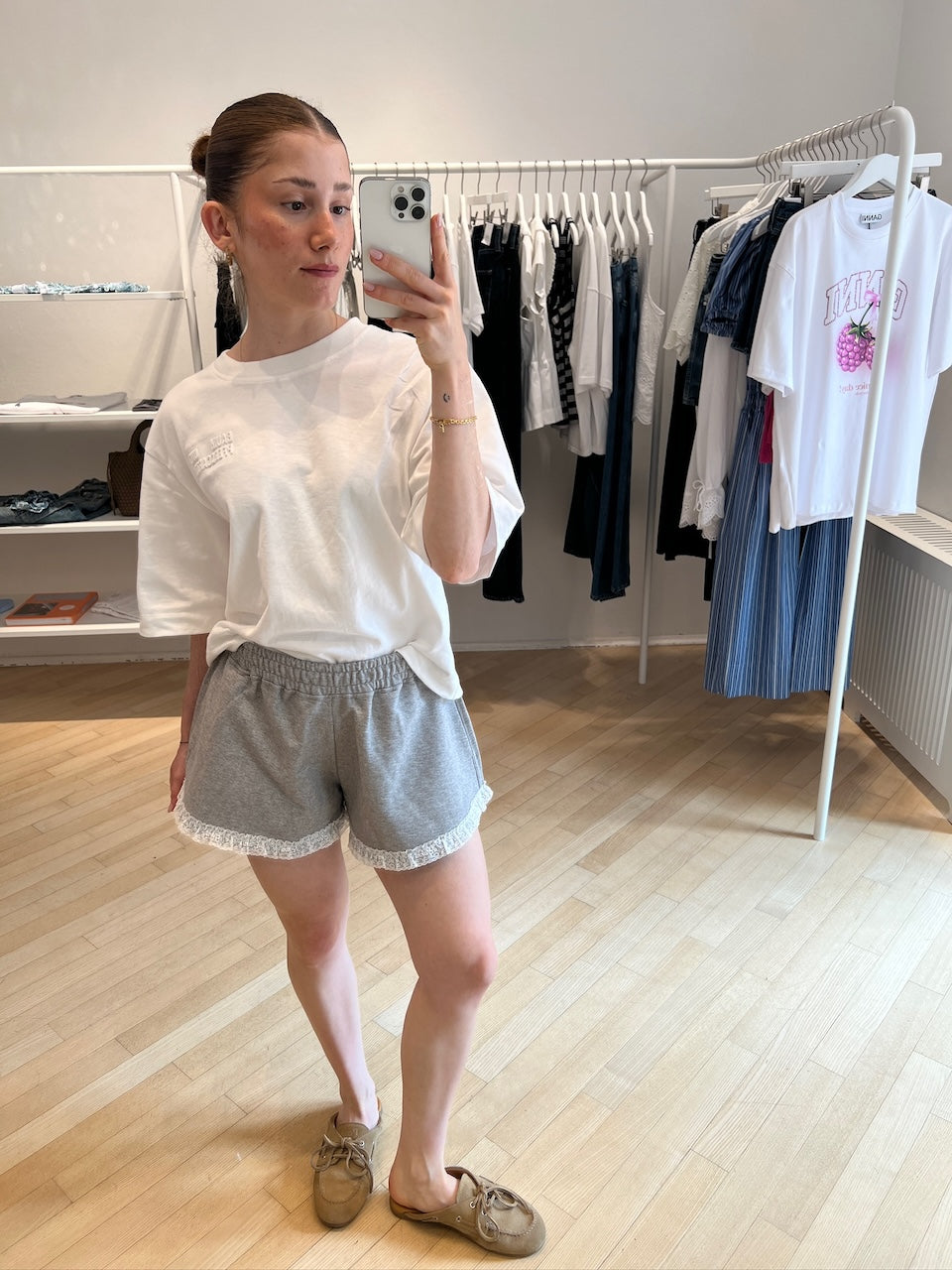 Isoli Shorts With Ruffles paloma