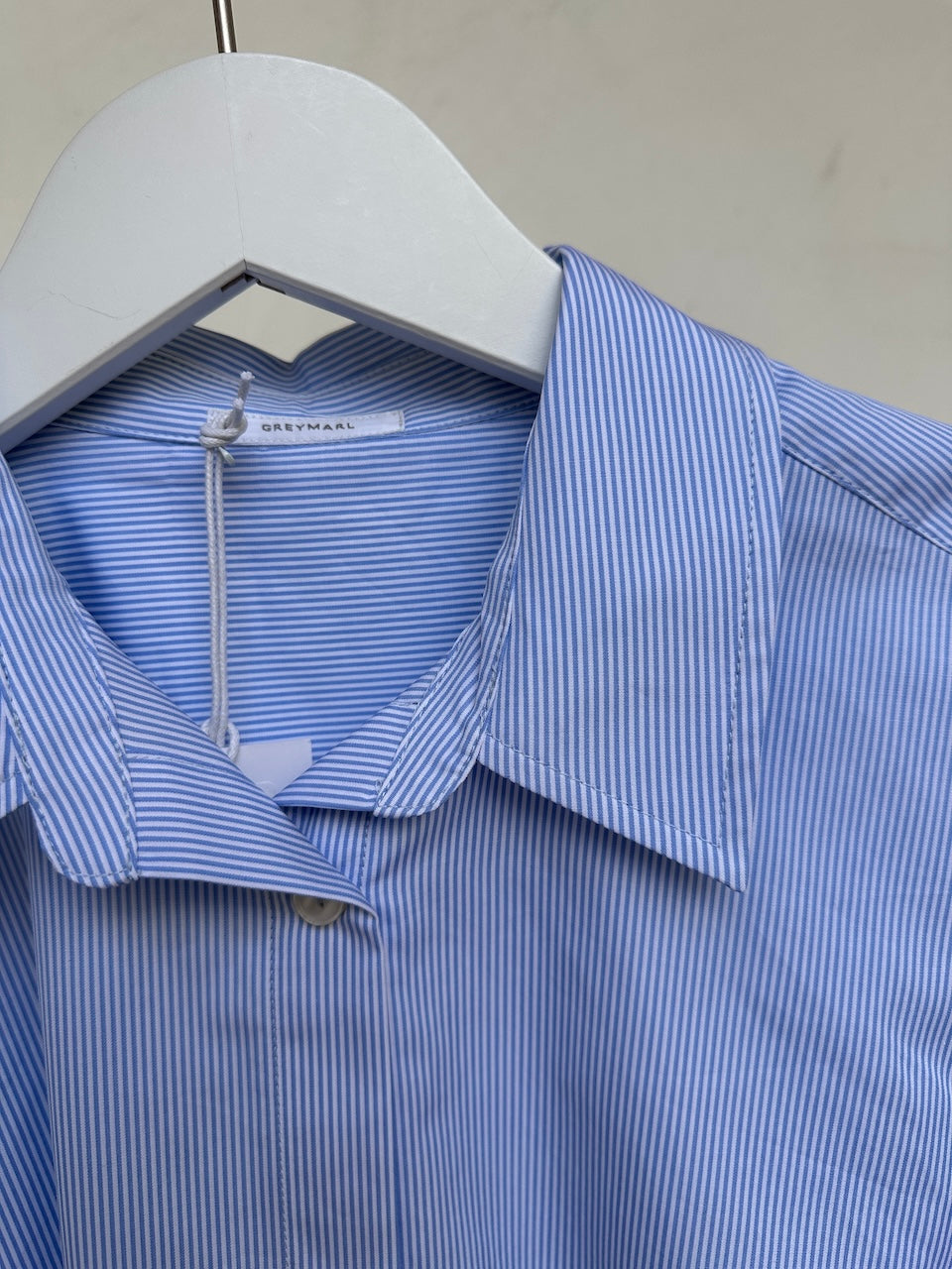 Ava Blouse navy thin stripe