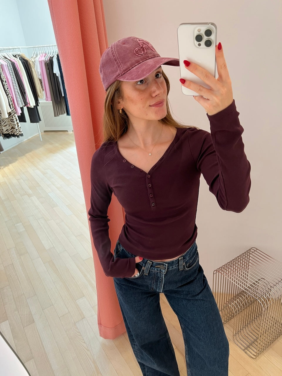 Greta Longsleeve winetasting