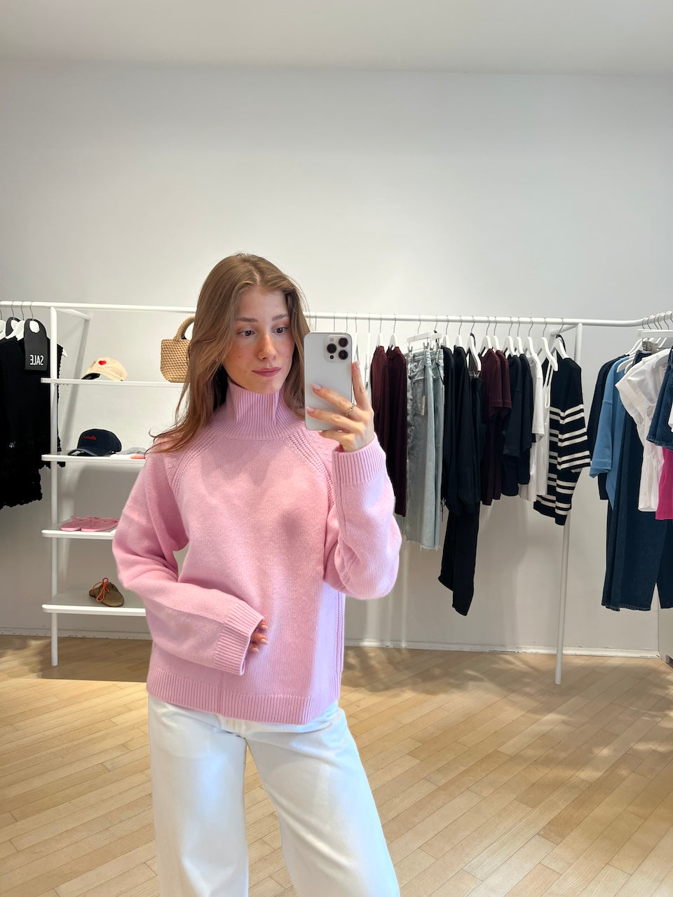 Serena Turtleneck winter rose
