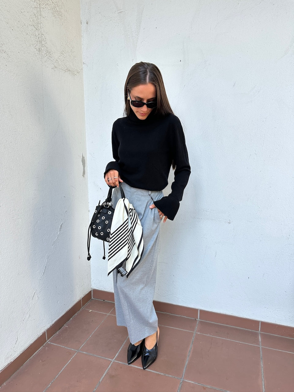 Suave Knit Pullover black