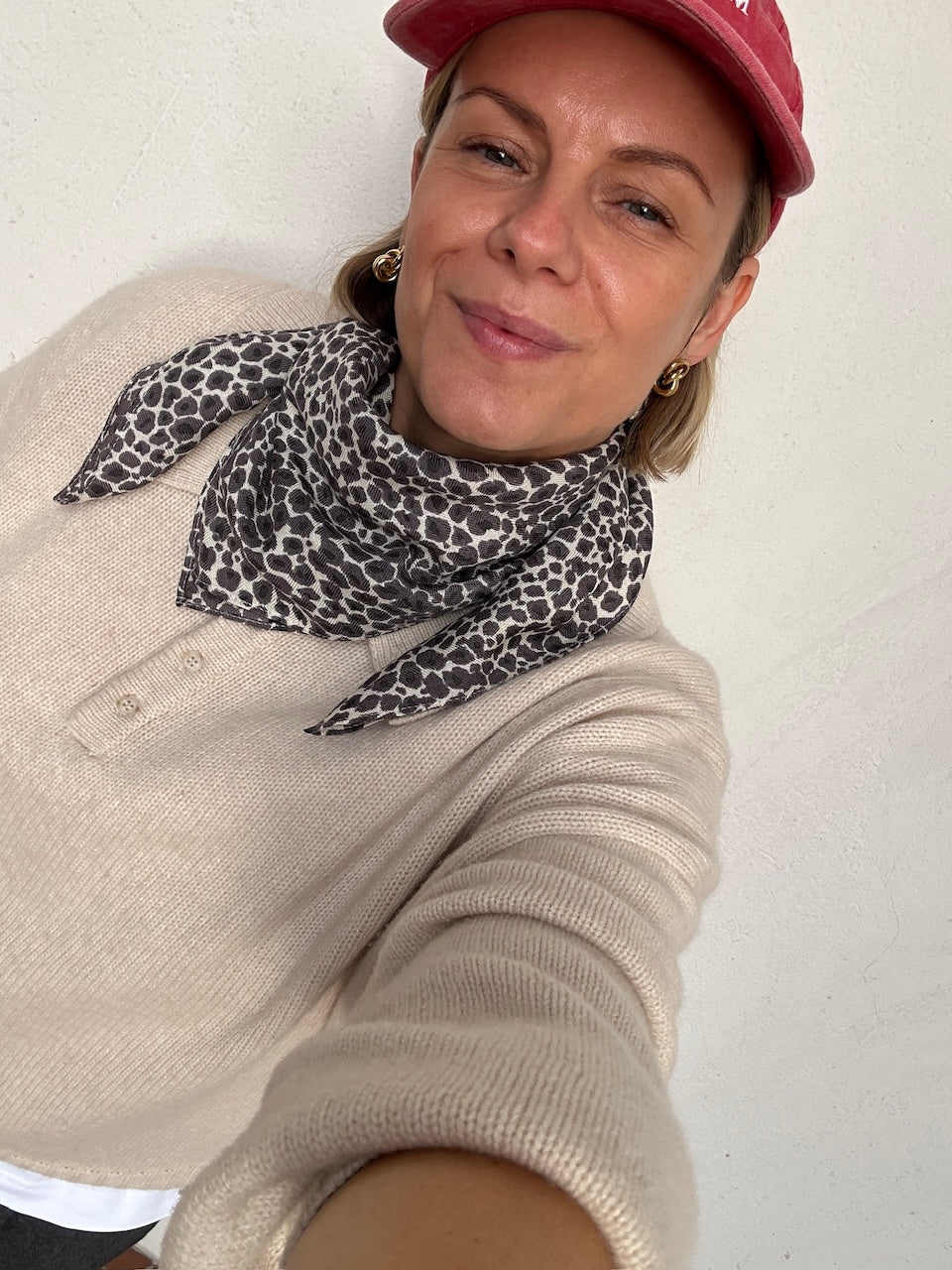 Winter Scarf Leo white, grey & black