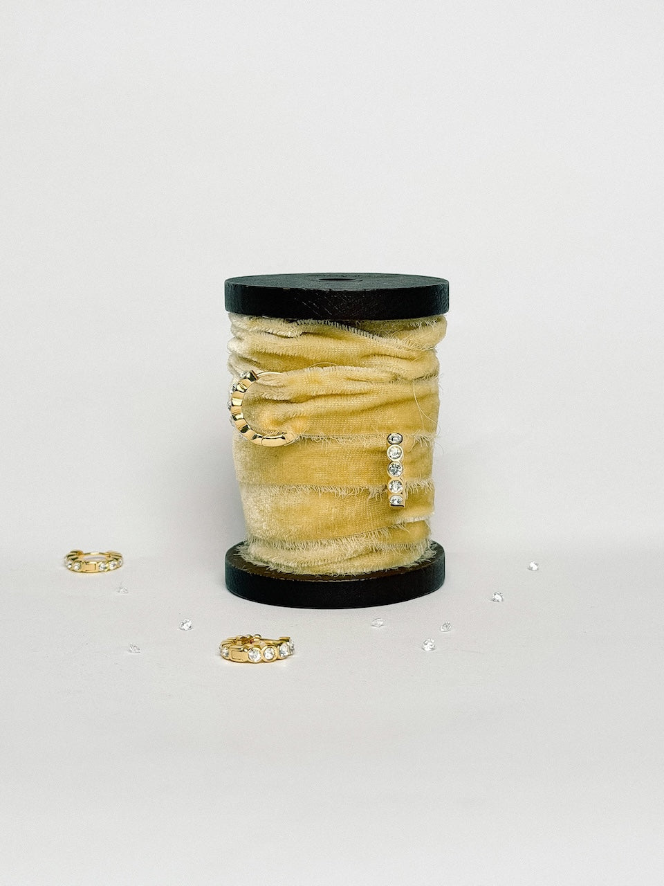 15mm Lotus Hoops golden