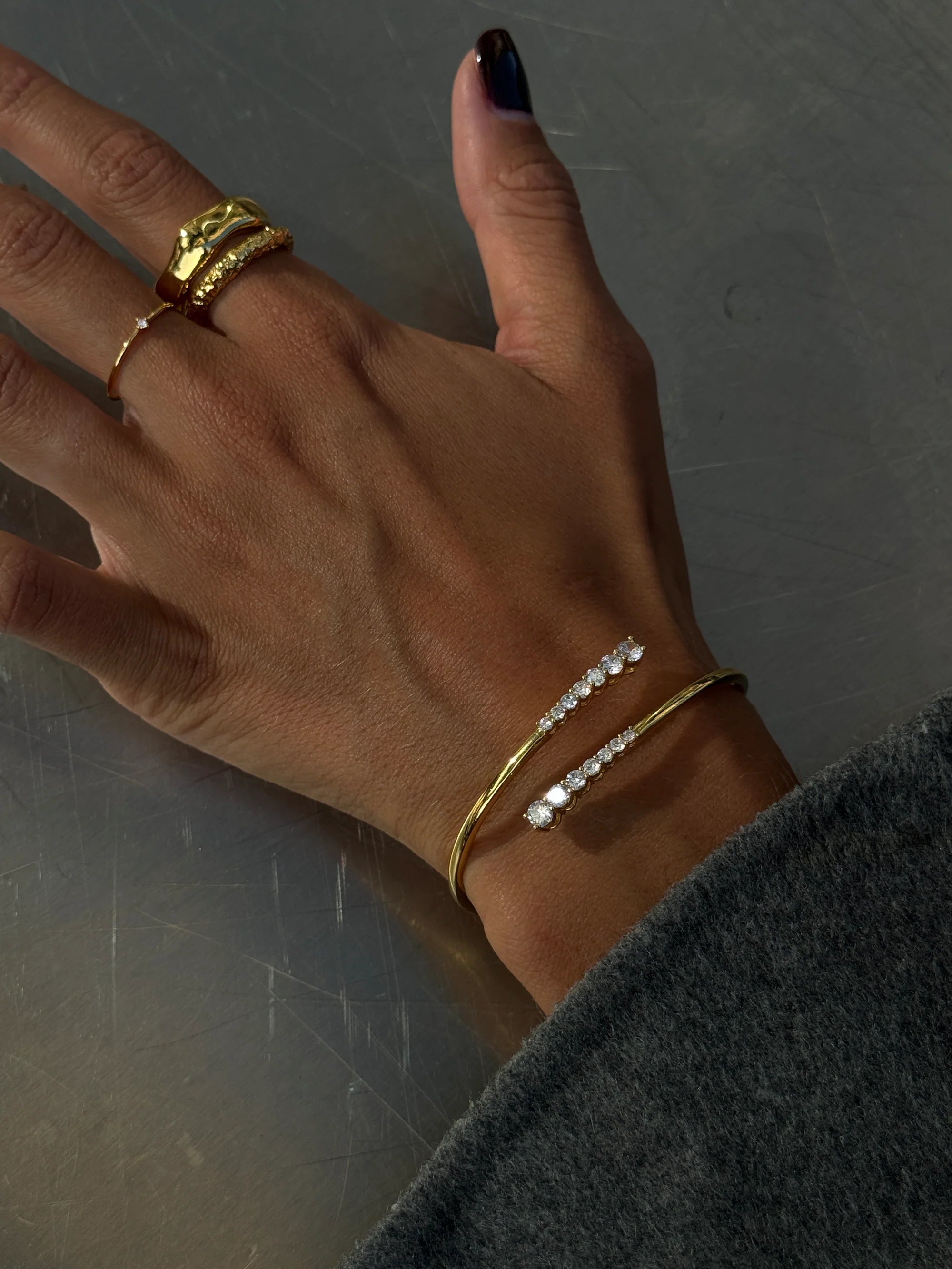 Aurora Bangle Bracelet golden