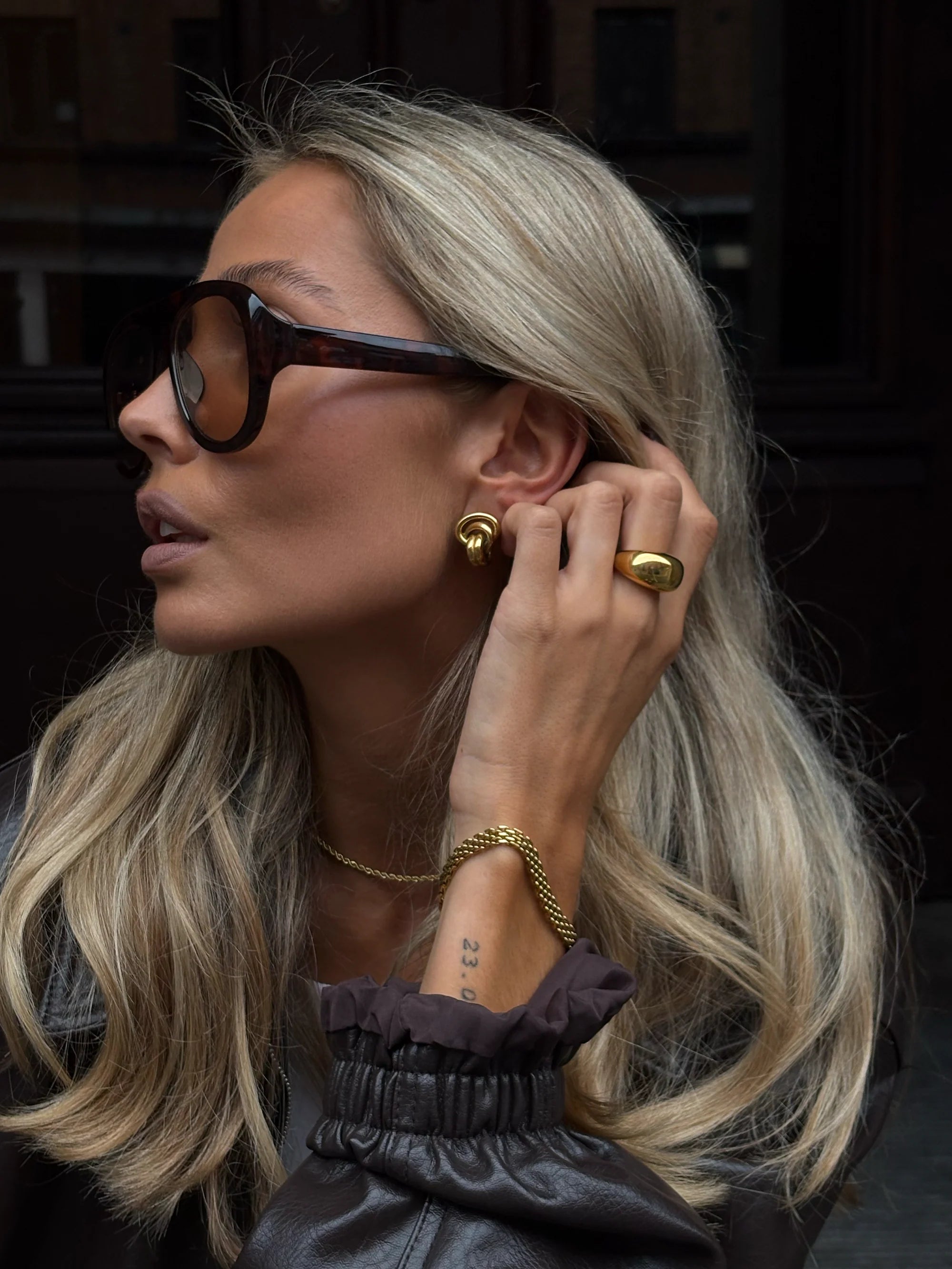 Double Knot Earrings golden