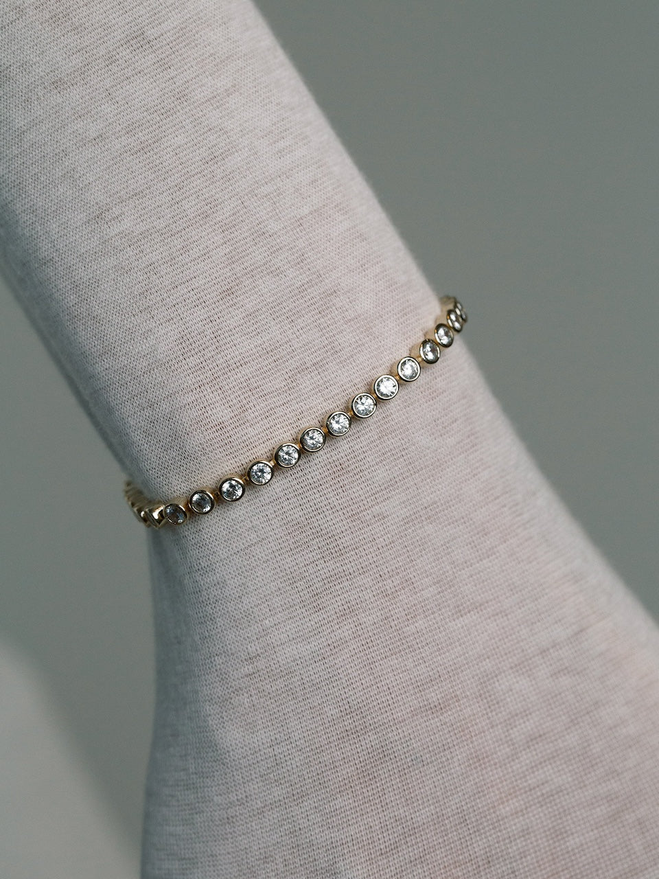 Lotus Tennis Bracelet golden