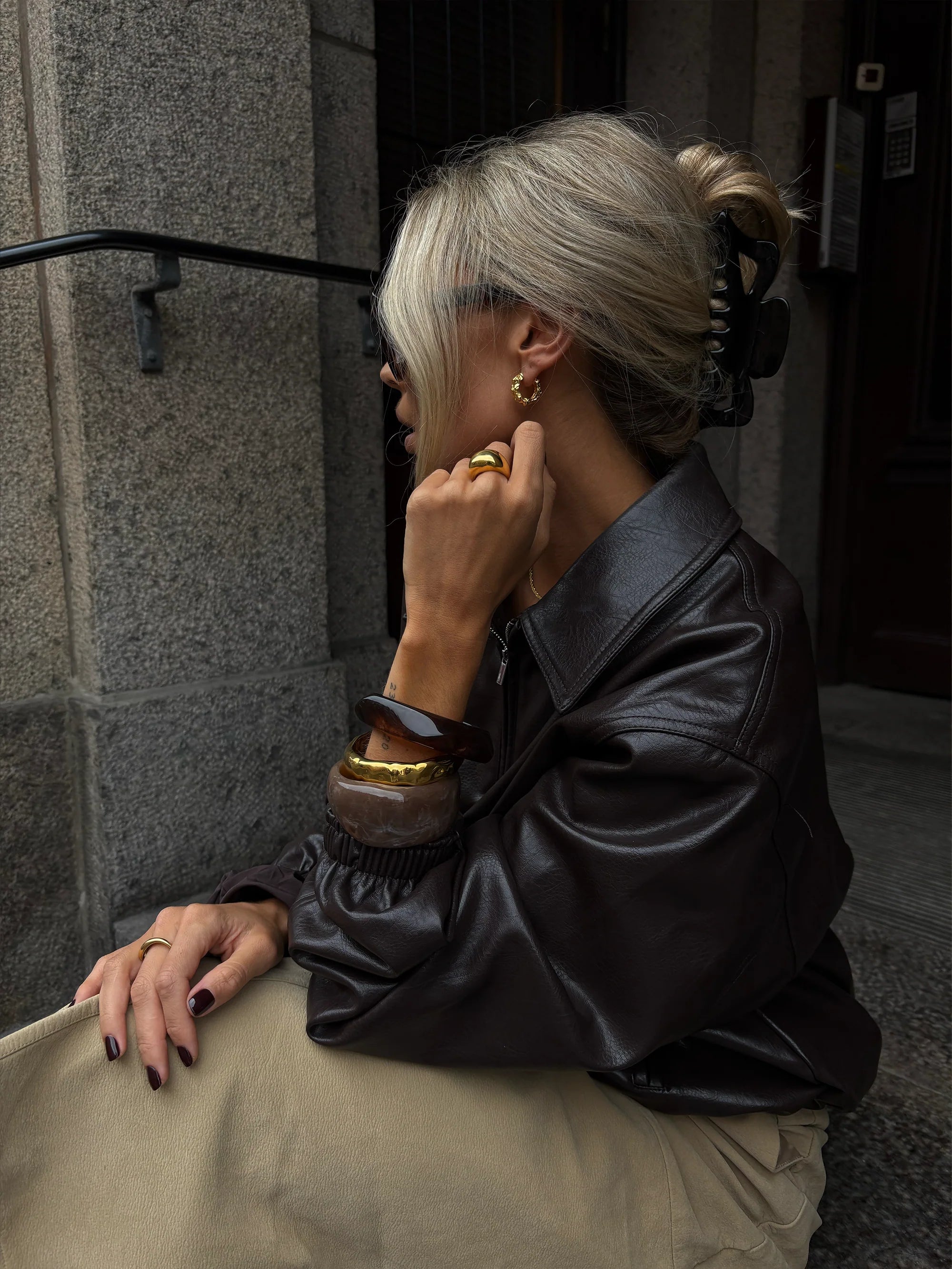 Resin Bangle Bracelet taupé