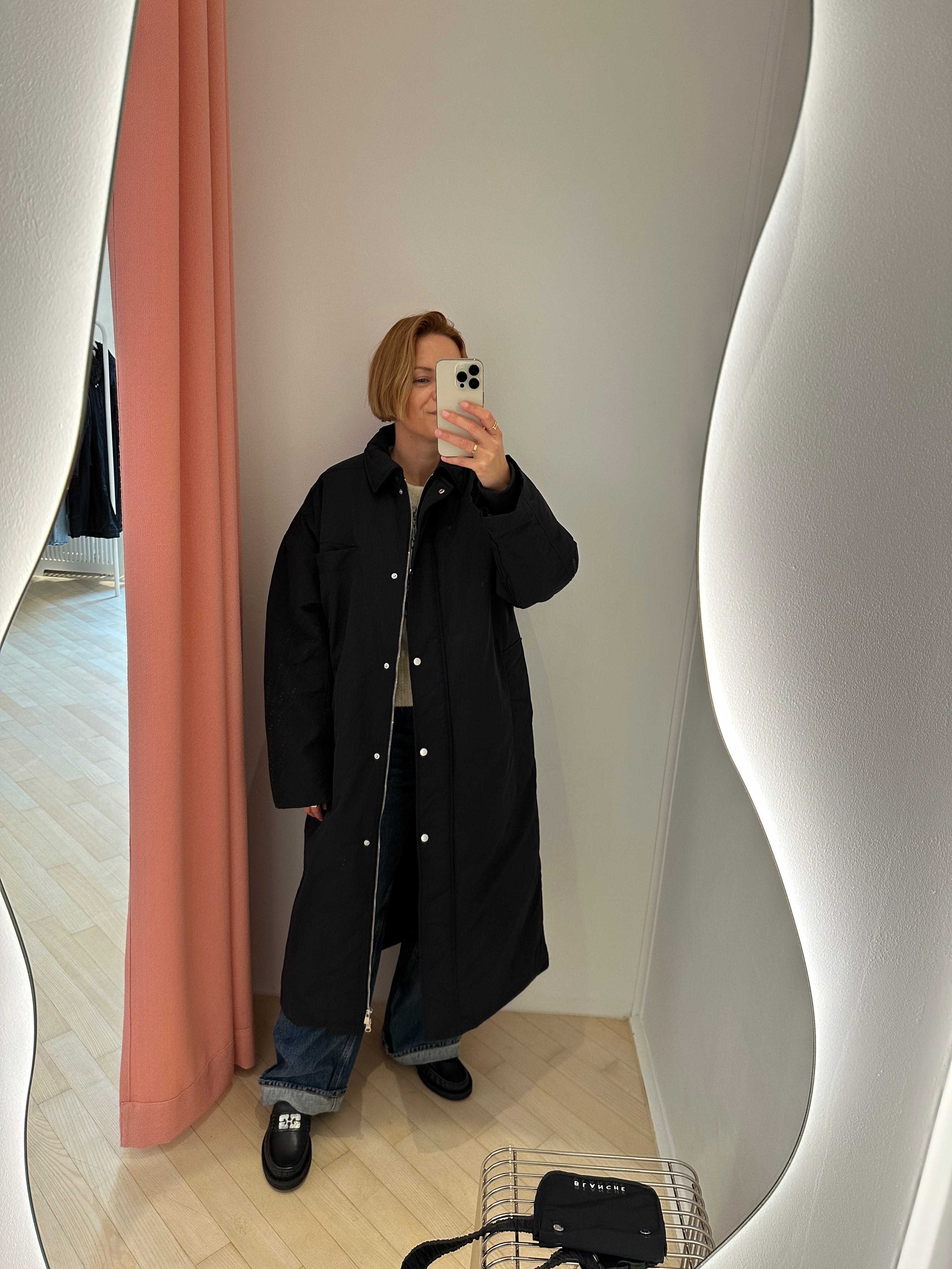 Blanche-jeanne-coat-black