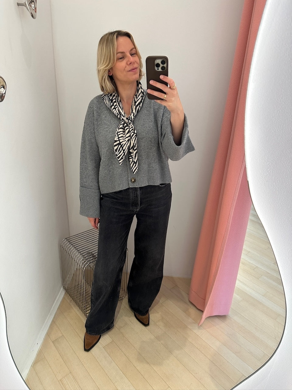 Low Curve Jeans symbolic