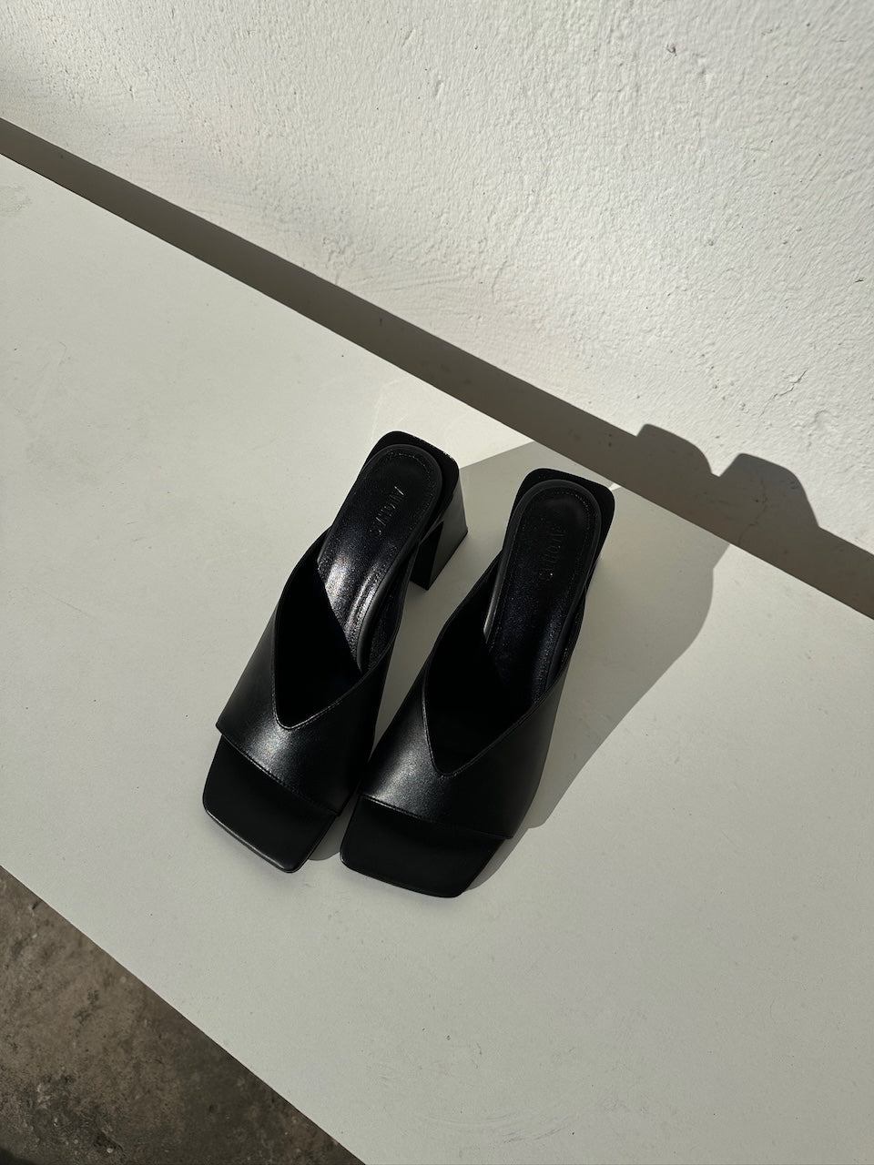 Tasha Leather Sandals black