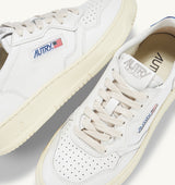 Autry Medalist Sneaker white metallic blue