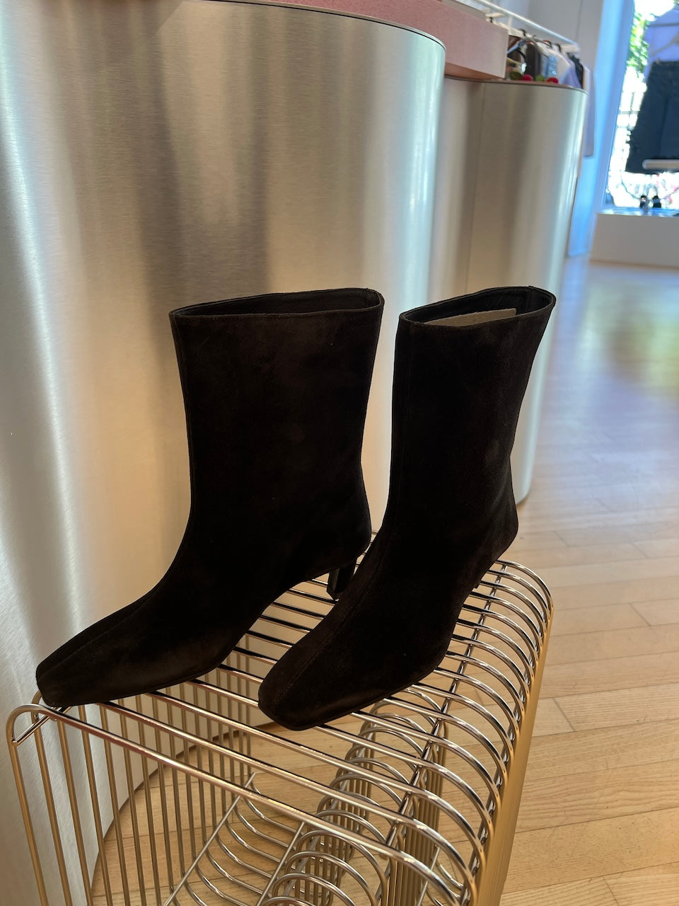 Booties delizioso suede
