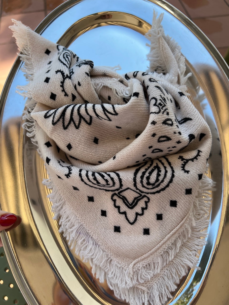 Cashmere Paisley Bandana ecru