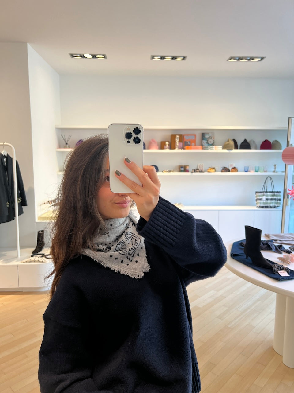 Cashmere Paisley Bandana grey