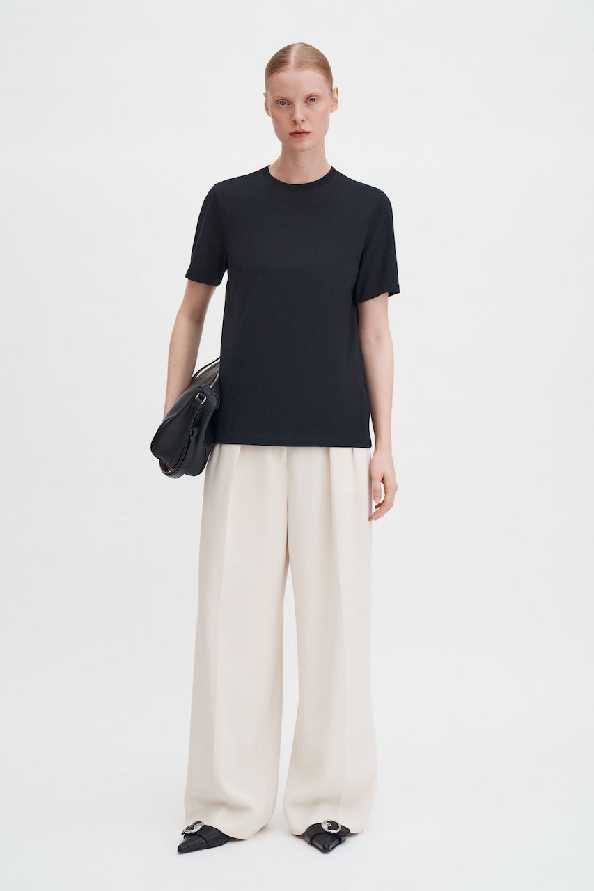 Filippa Tee black