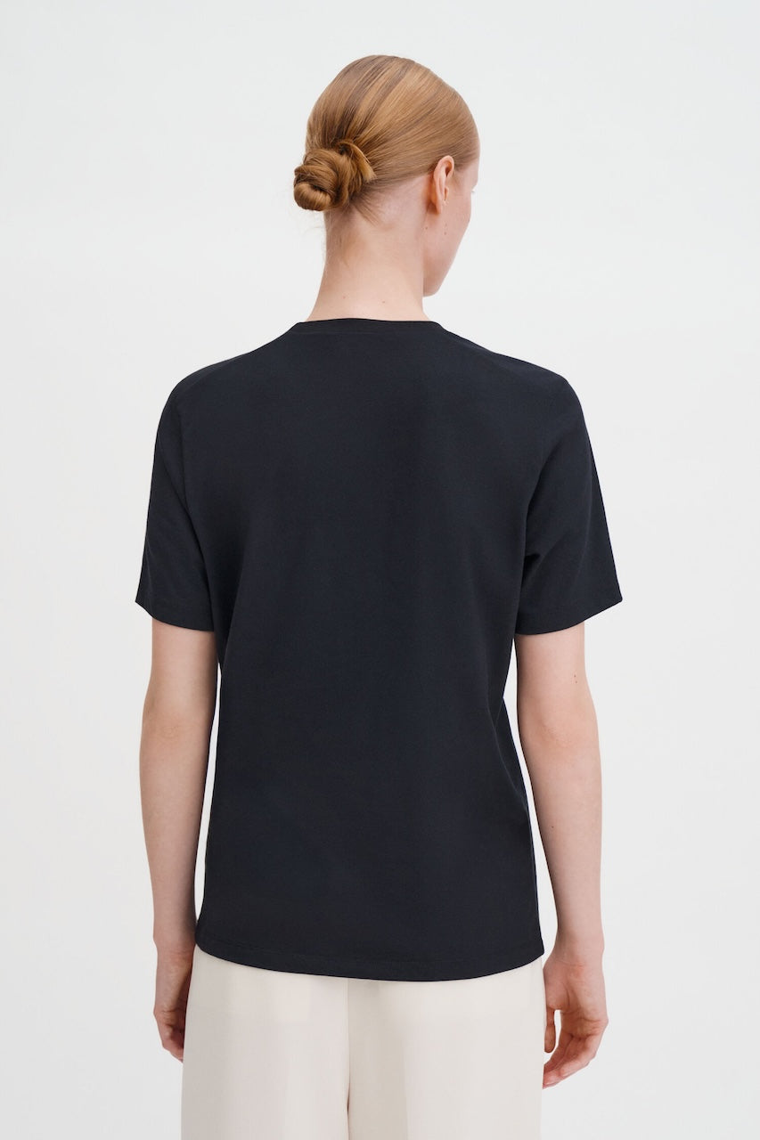 Filippa Tee black