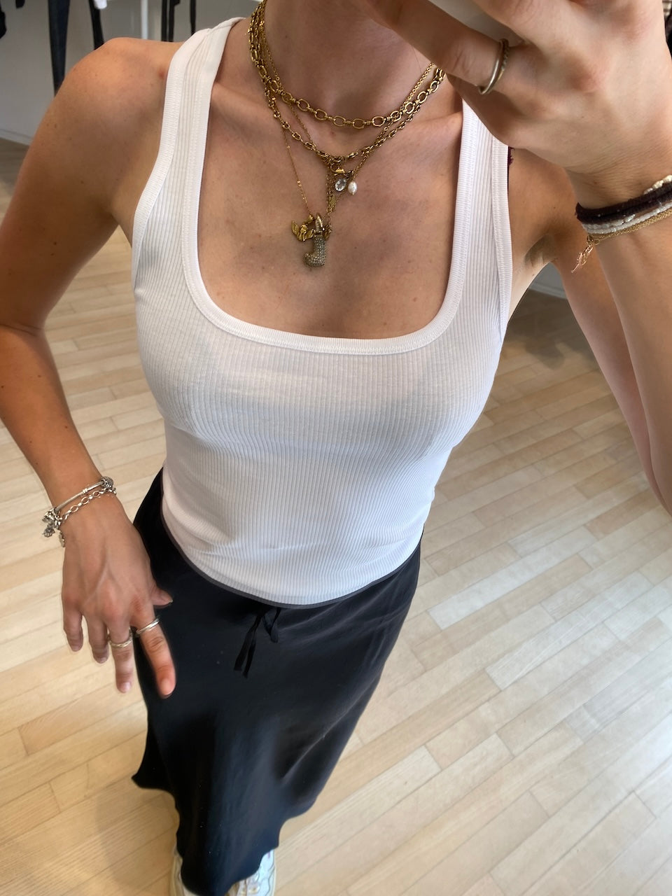 Fine Rib Scoop Tank white