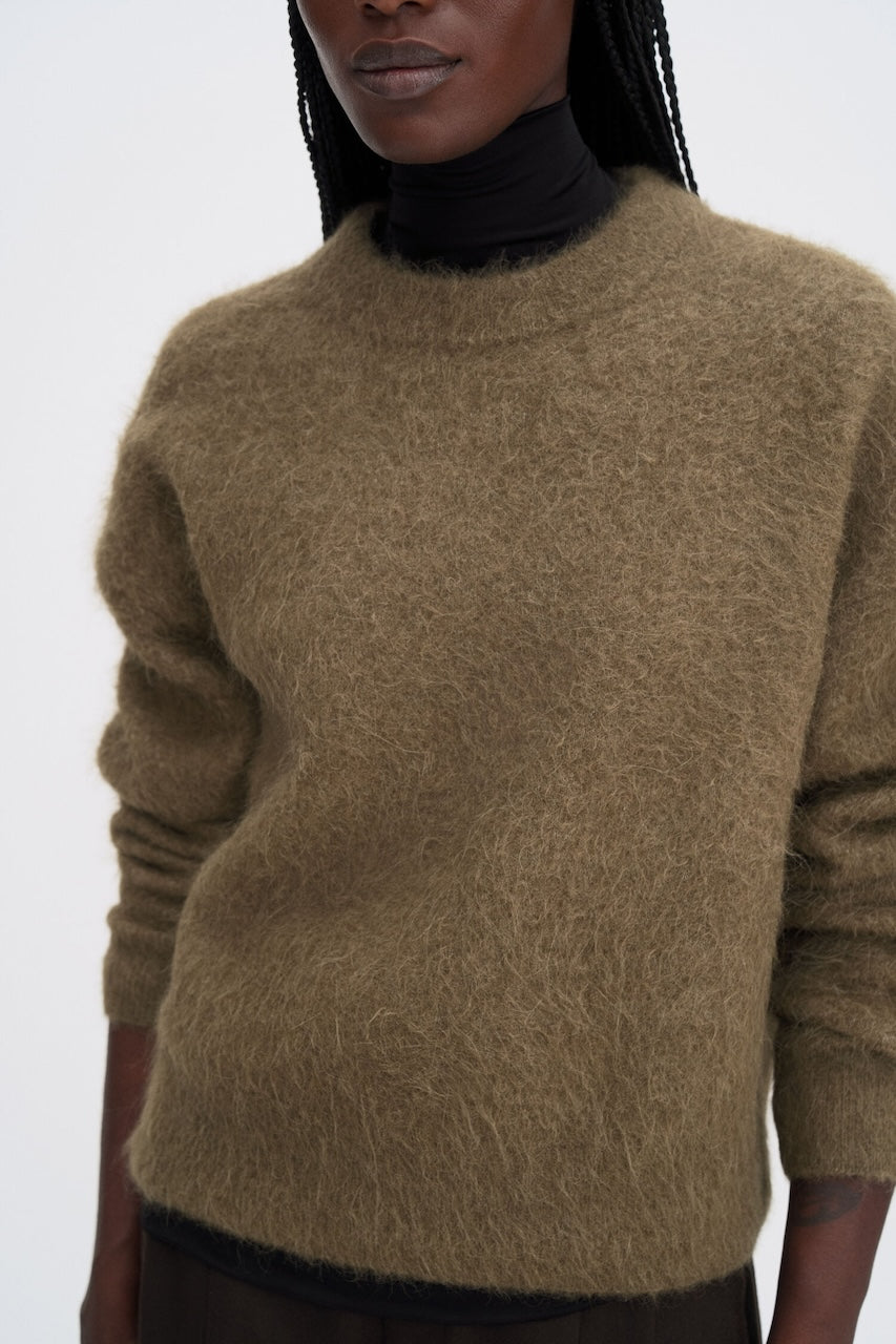 Fluffy Sweater olive green