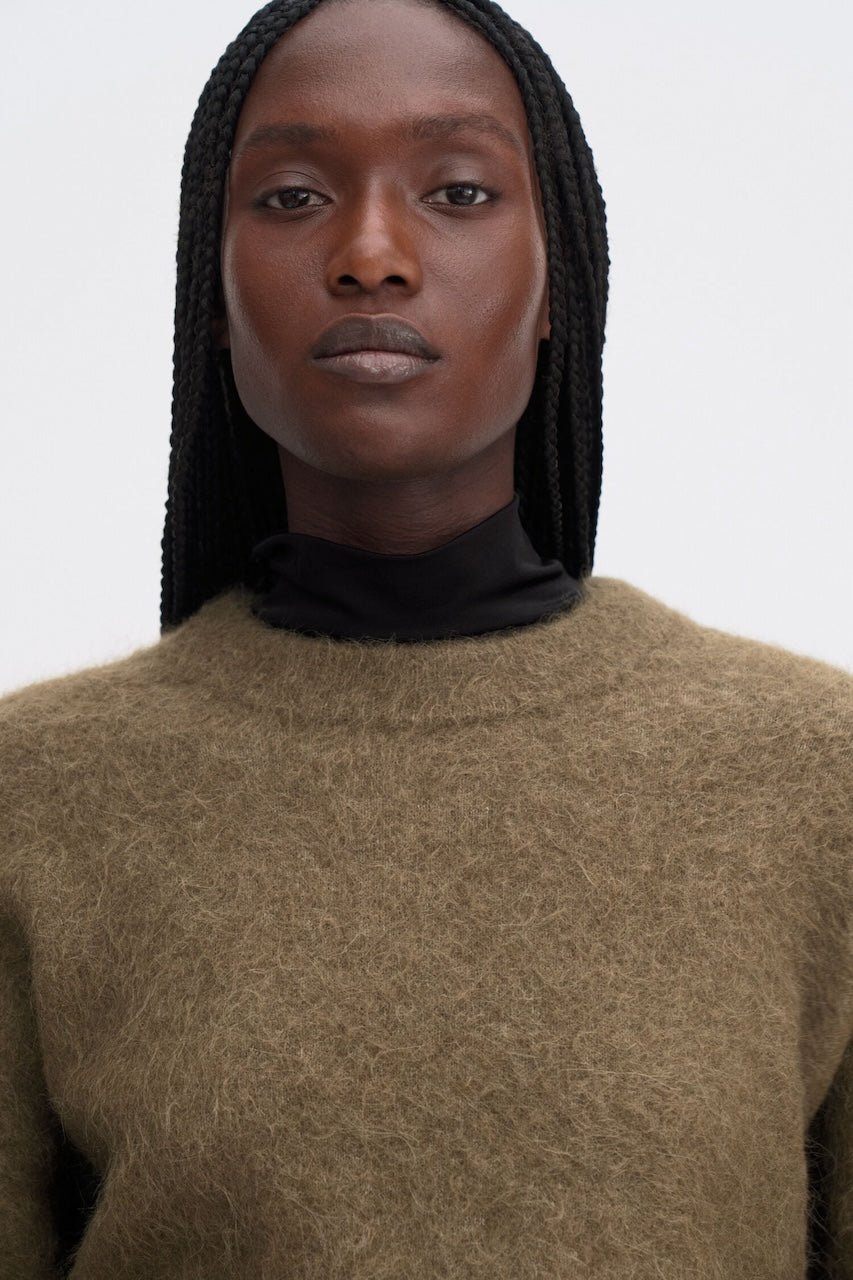 Fluffy Sweater olive green