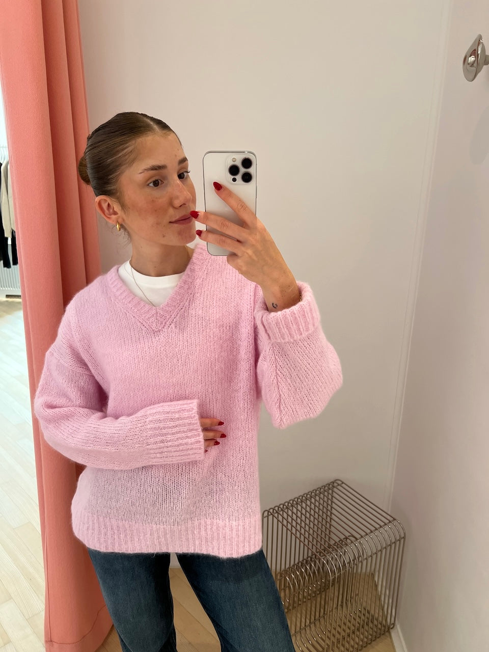 Hairy Alpaca V-Neck Sweater light pink