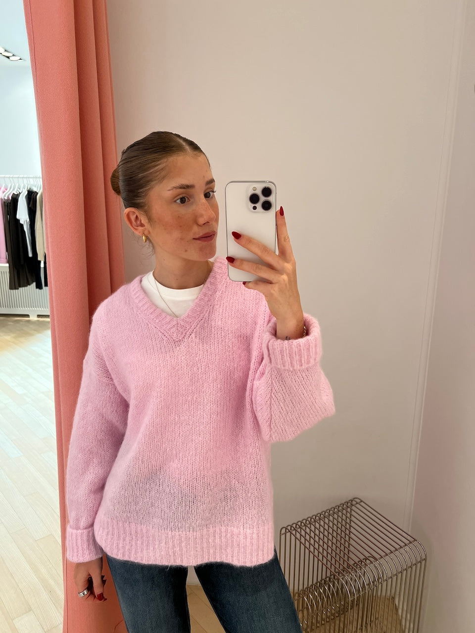 Hairy Alpaca V-Neck Sweater light pink