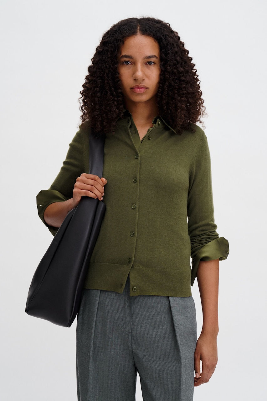 Merino Short Cardigan laurel green