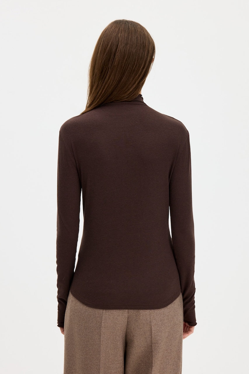 Rib Mock Neck Top dark chocolate