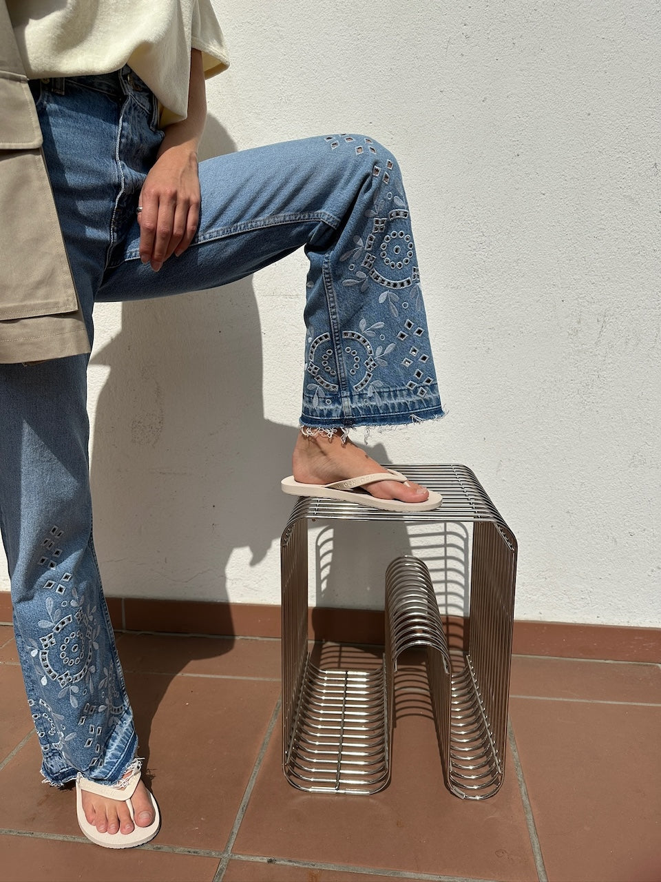 Broderie Anglaise Denim Betzy Cropped Jeans light blue stone