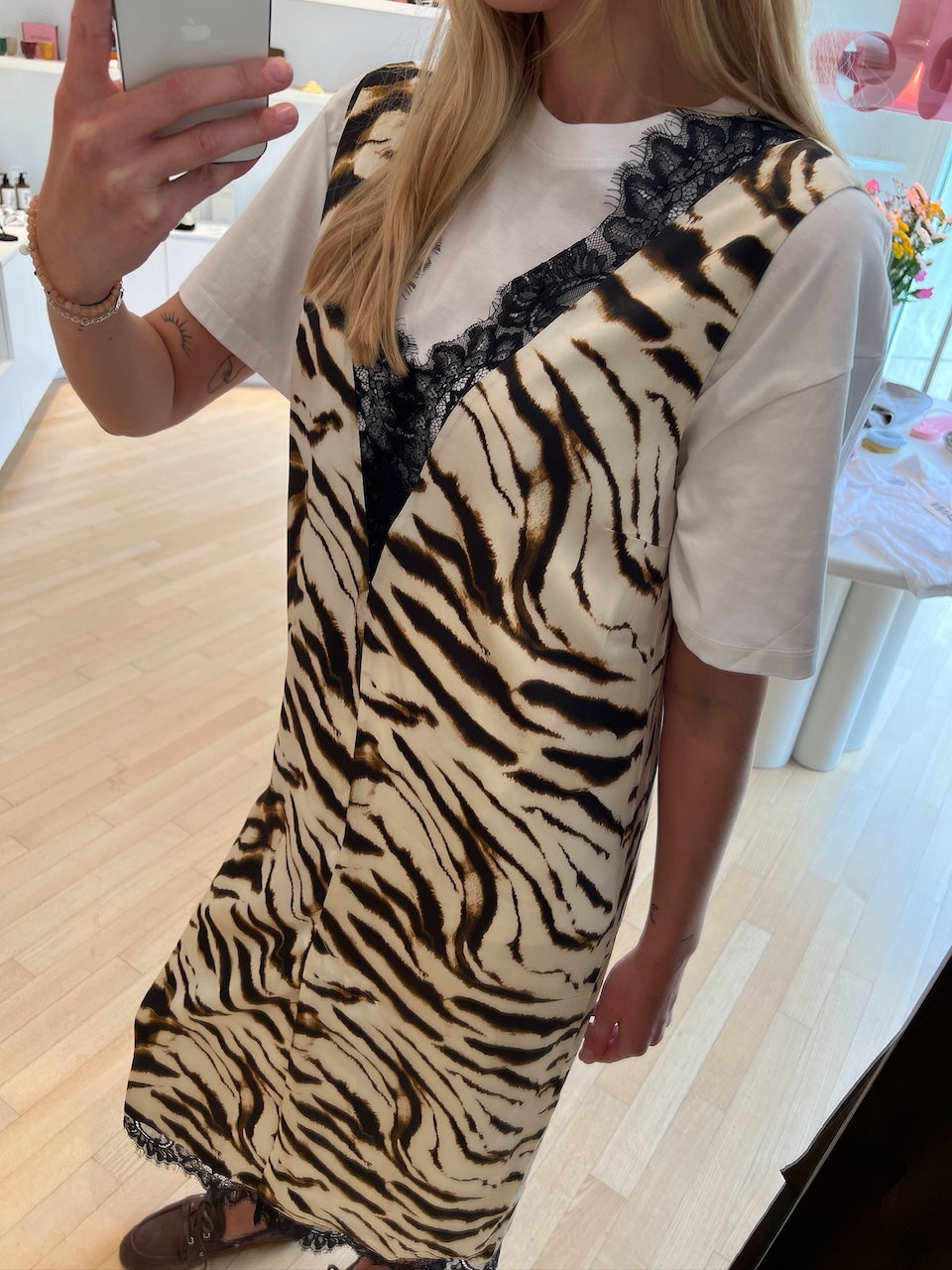 Printed Stretch Satin V-neck Midi Dress egret