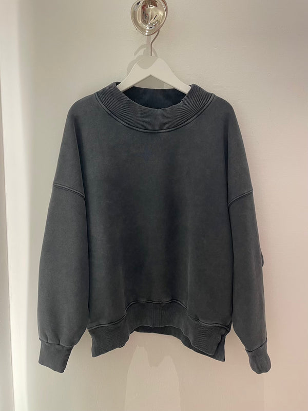 Frankie Crew Sweater black salt