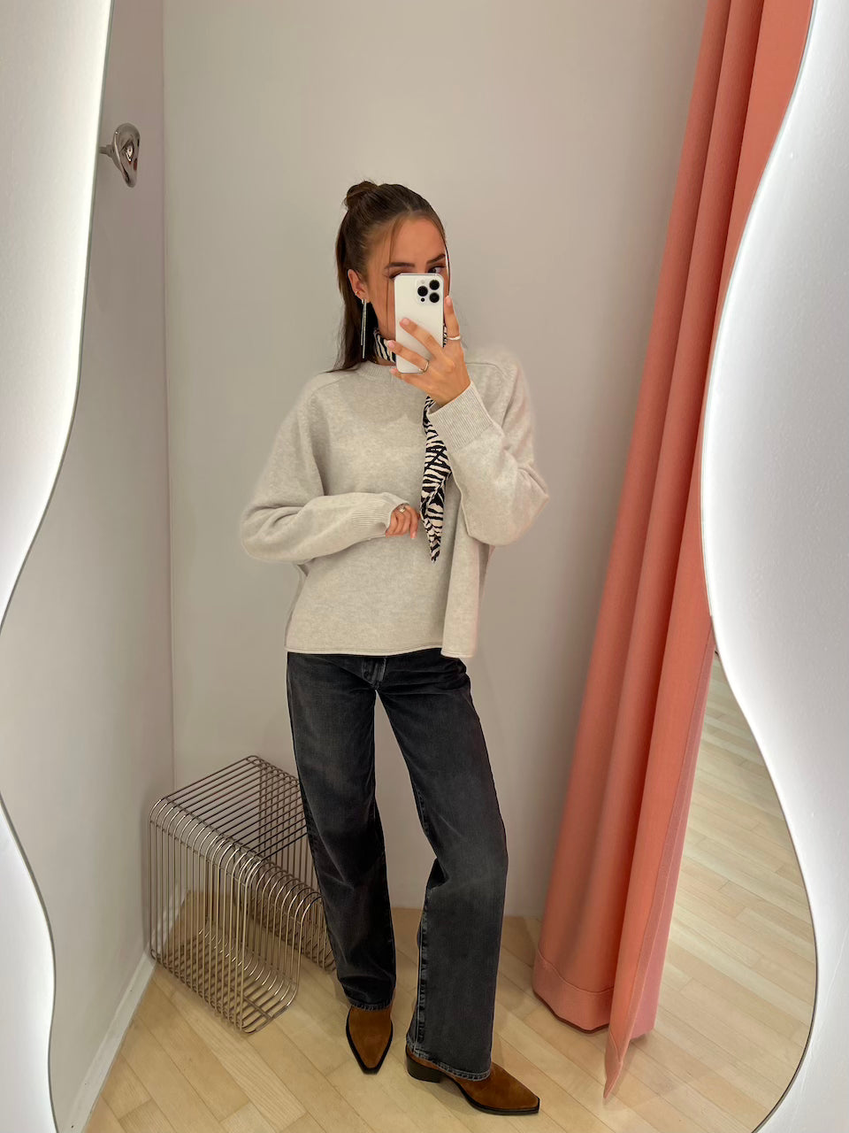 Kaia Pullover pale grey