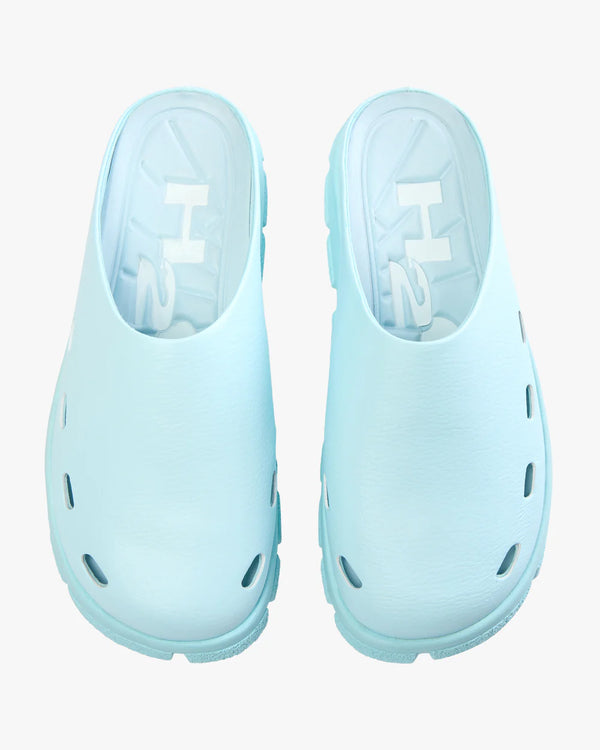 Trek Closed Sandal baby blue