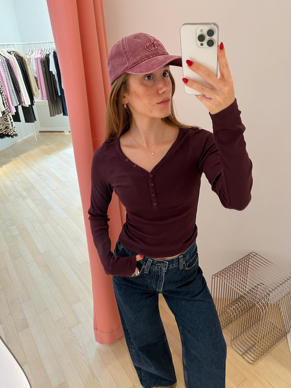 Greta Longsleeve winetasting