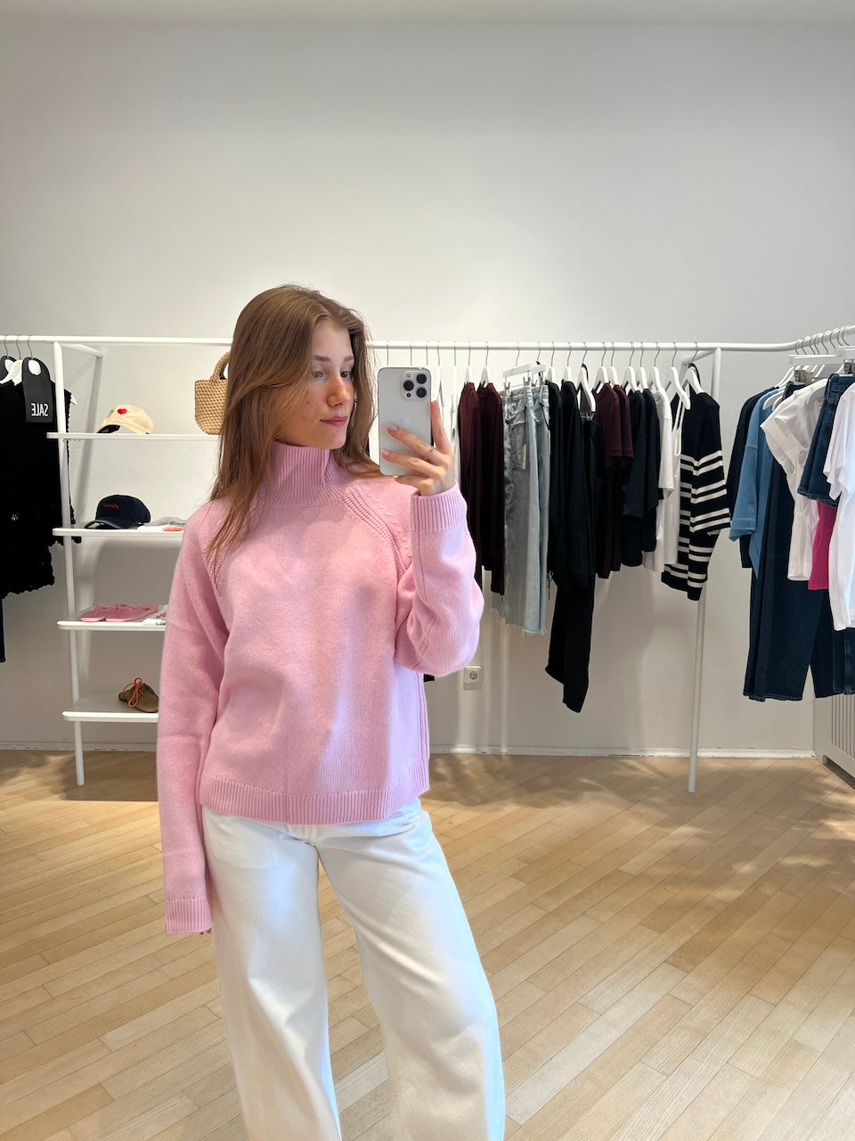 Serena Turtleneck winter rose