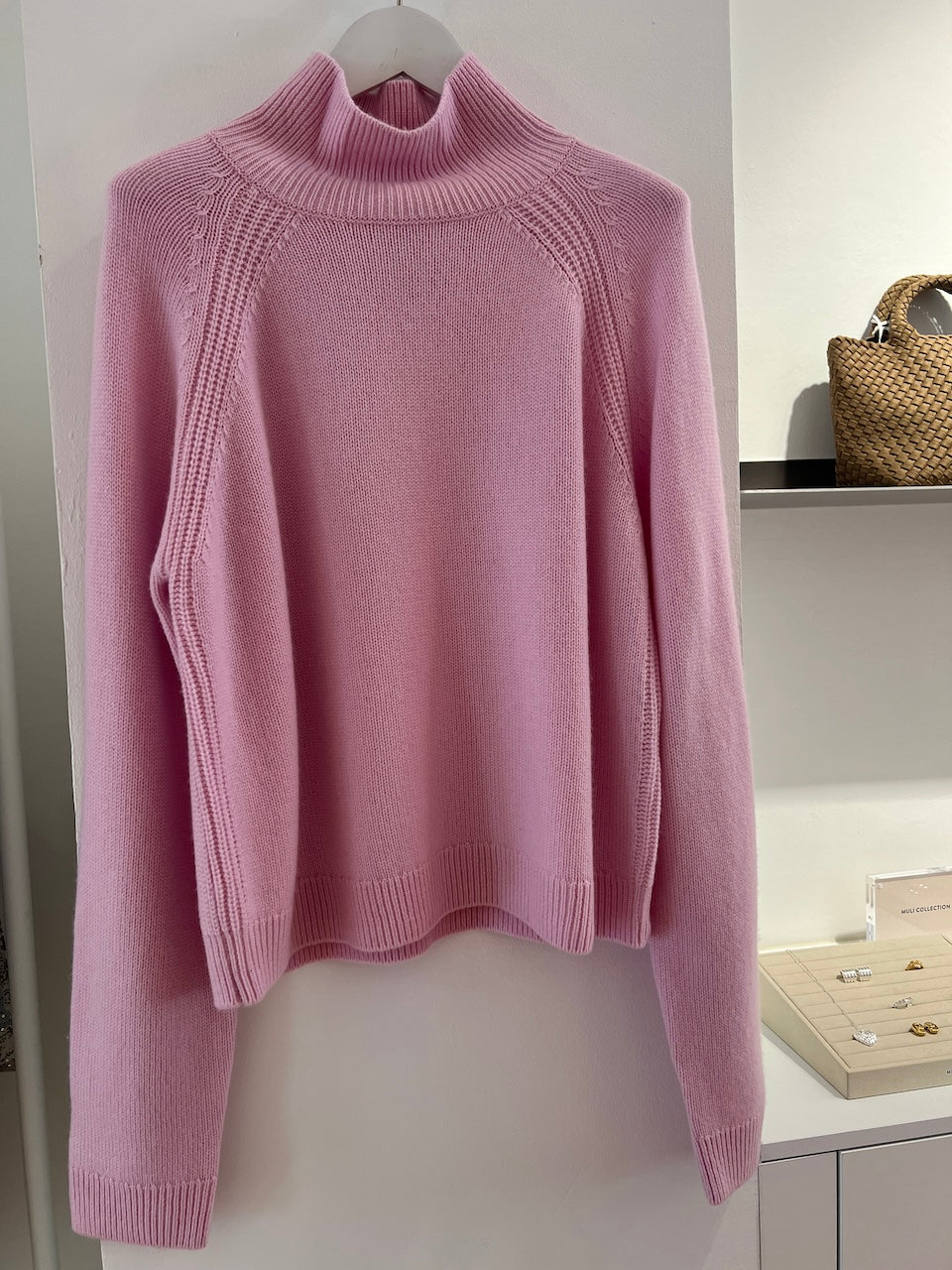 Serena Turtleneck winter rose
