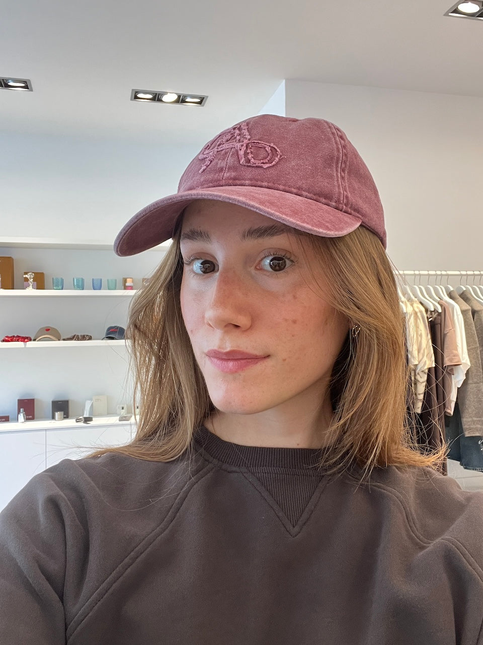 Snake Destroyed Cap washed bordeaux